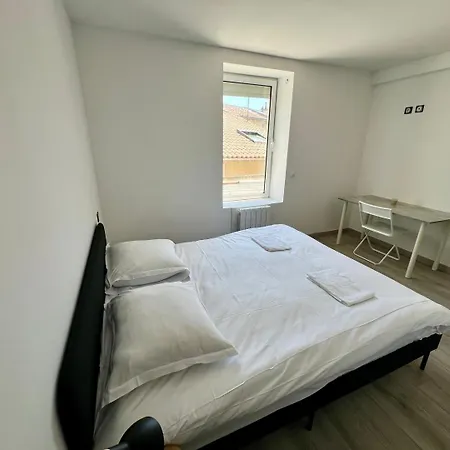 Apartament Spacieux T3 - 7 Personnes - Poitiers